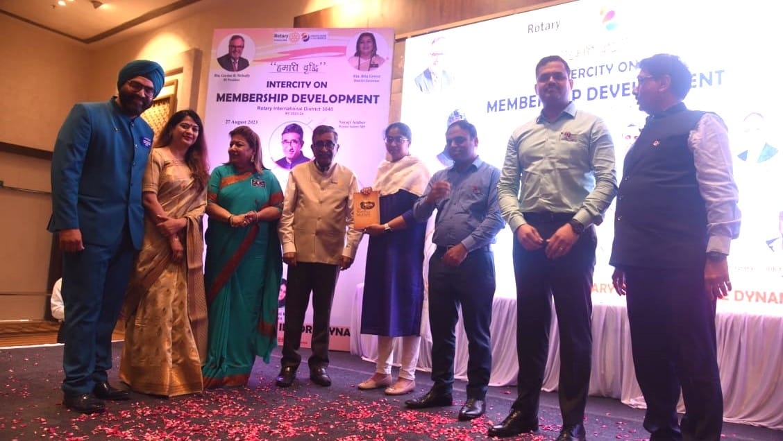 Collector came as a special guest in Rotary's program