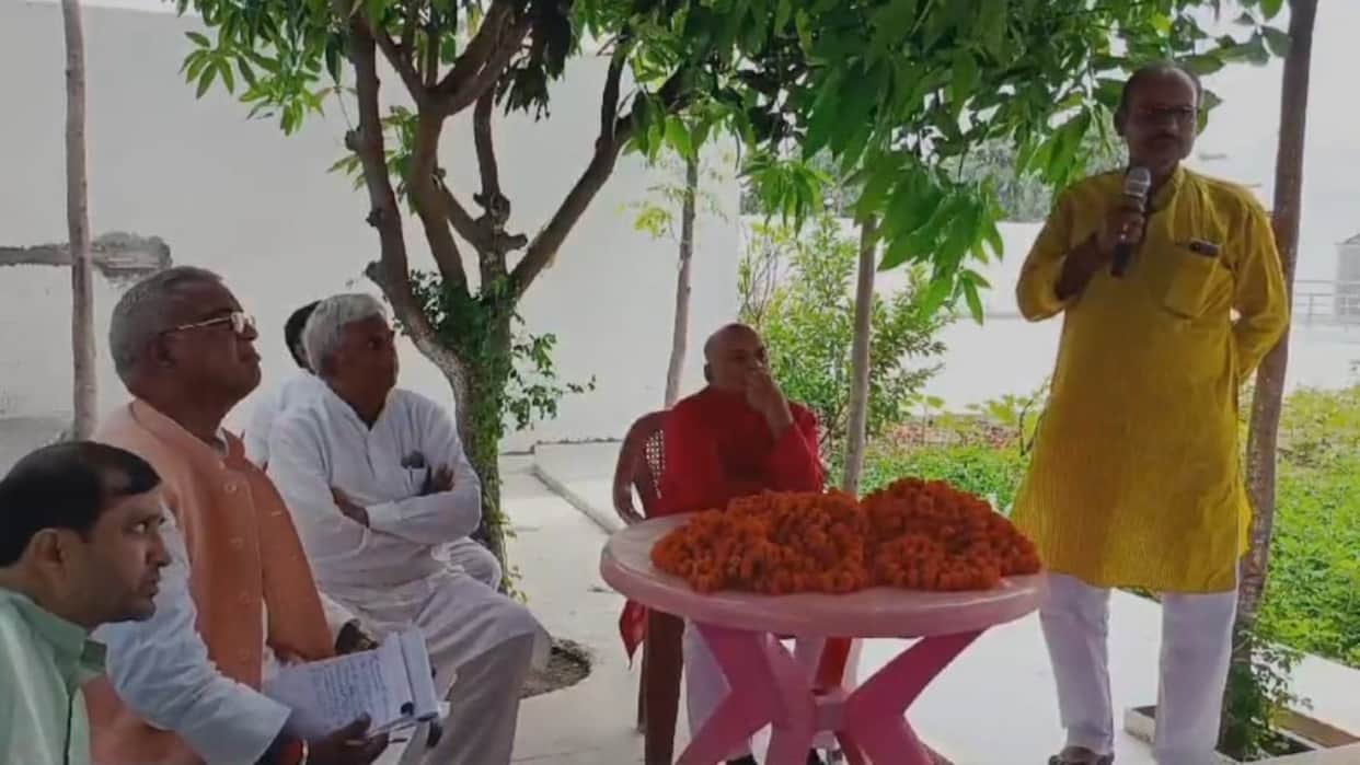 RCP Singh says there are two ongoing models of smelling mouth and asking caste in Bihar