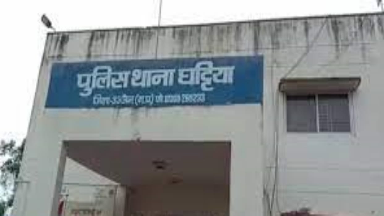 Ujjain News Attack on police who reached to release warranty in Pan Bihar case registered