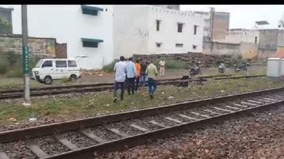 Woman died by putting her neck on railway line in front of train In Sonipat