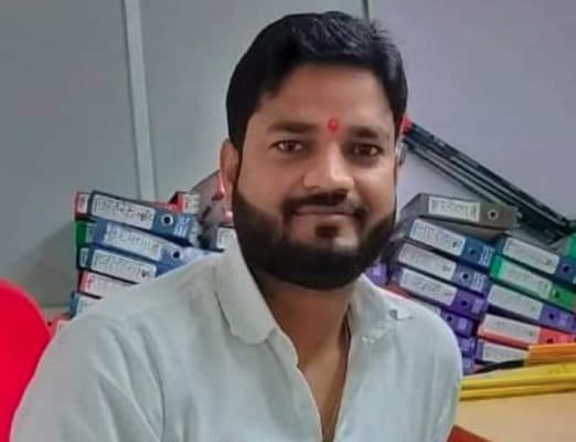 Bike rider dies after hit by unknown vehicle in azamgarh Chaos in family