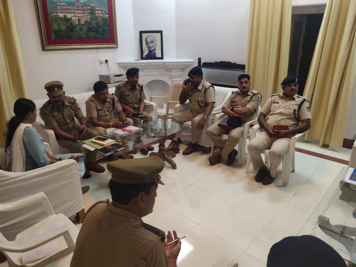 Border meeting in Naugaon before assembly elections, discussion on various topics till late night