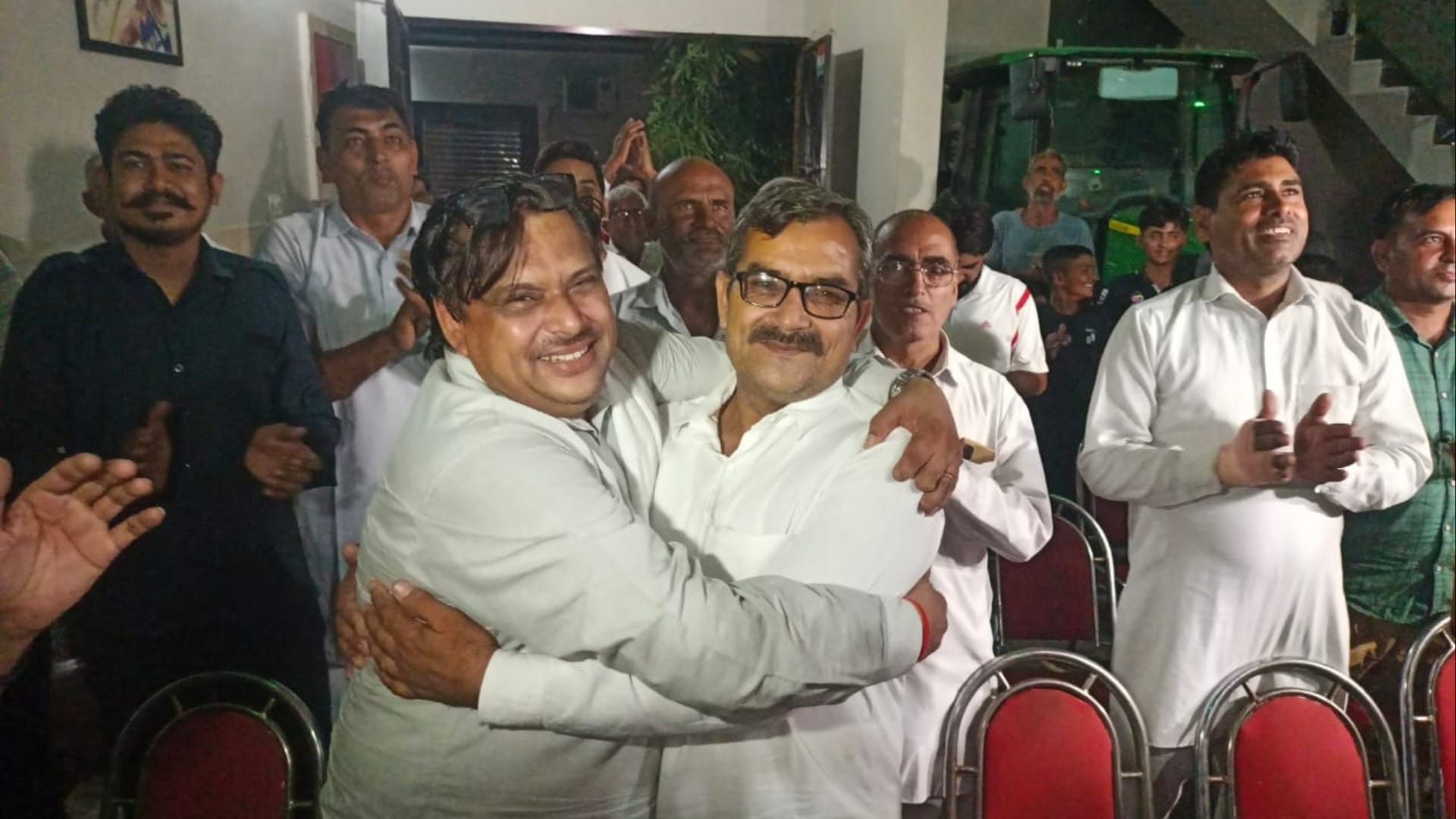 Neeraj Chopra won gold in World Athletics Championship, family celebrated, see photos