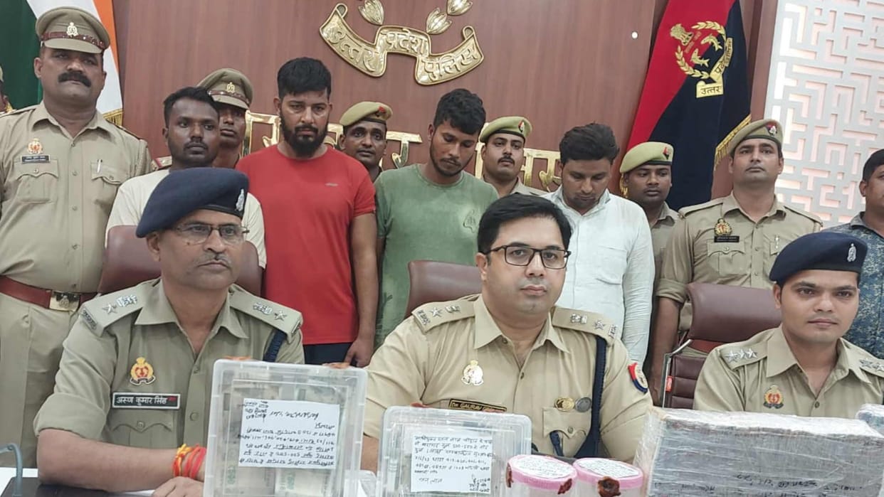 Four arrested for cheating Saraf by giving fake gold coins