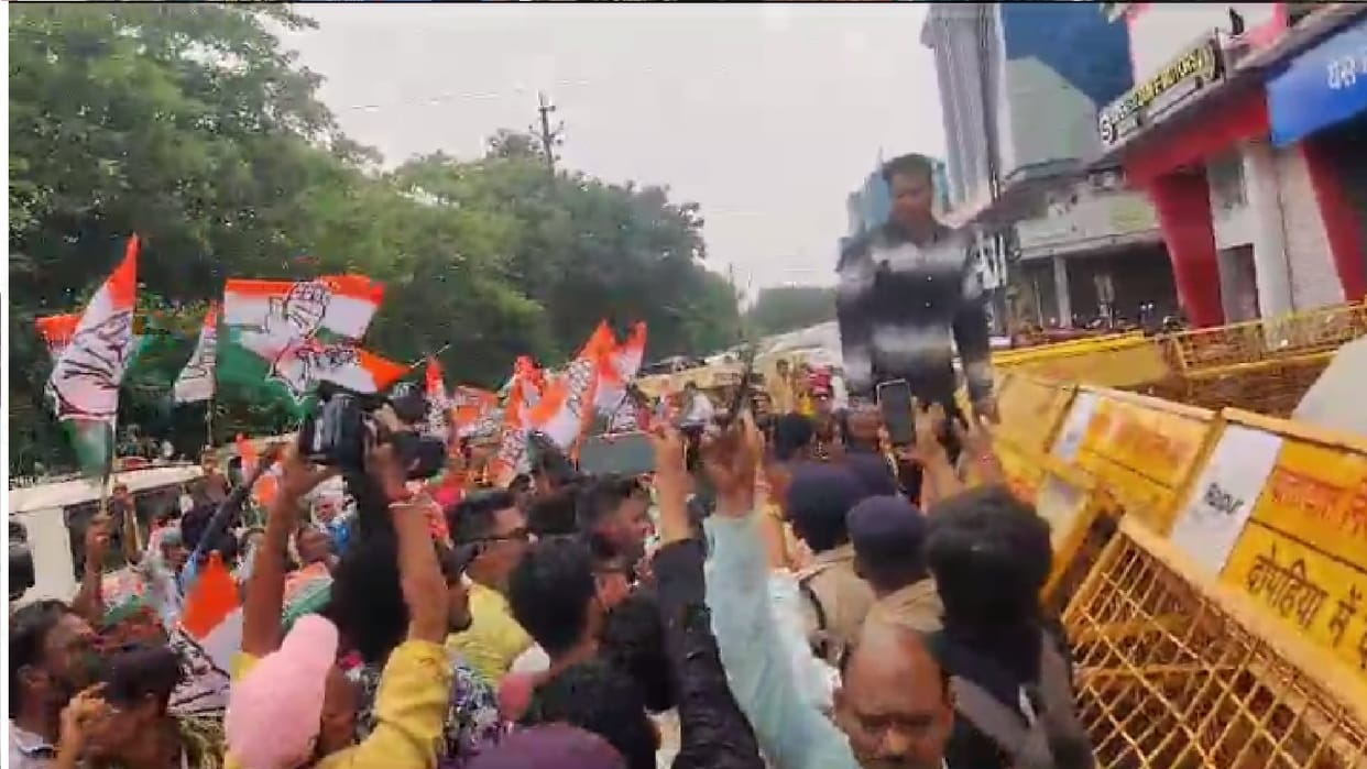 CG Congress Protest on ED action: ED office Gheraoed, submitted memorandum for investigation in Raman Raj
