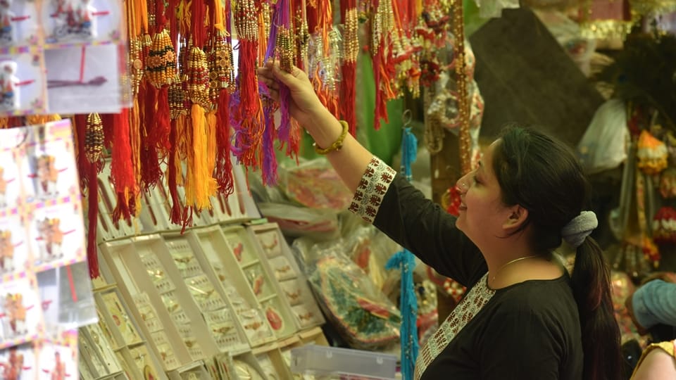 rakhi 2023: Raksha Bandhan celebrate two days this year know Shubh Muhurat and Rituals