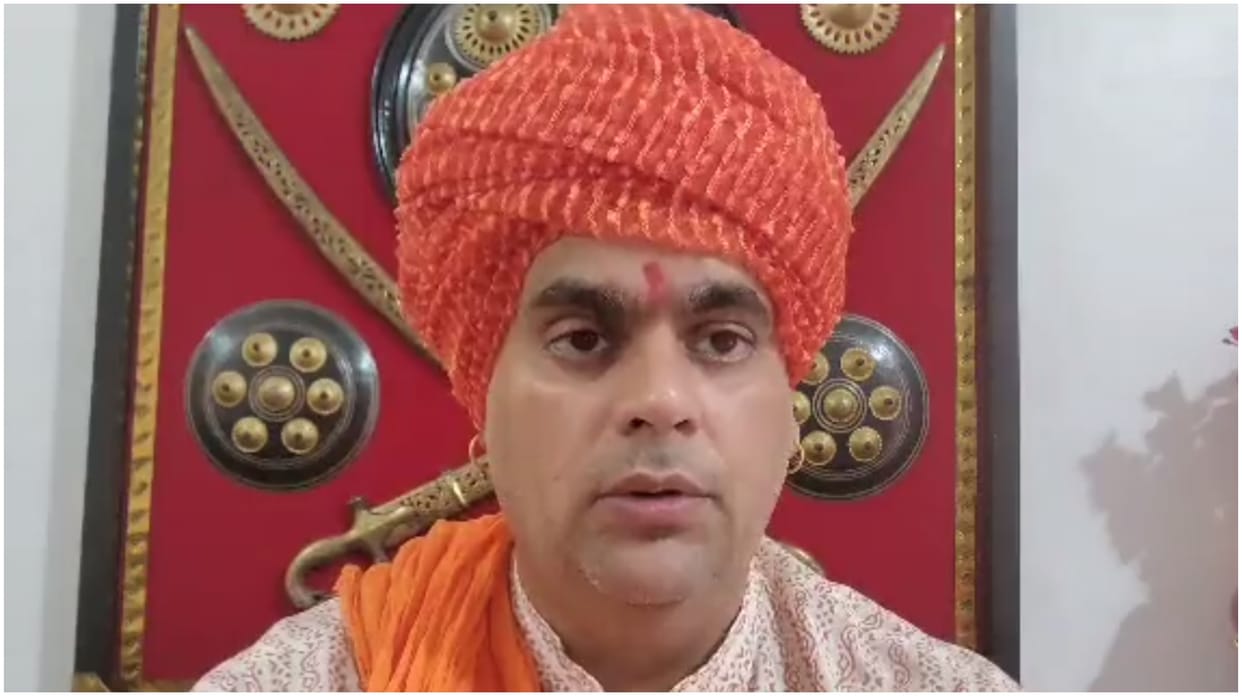 Swami Chakrapani Maharaj said that the Moon should be declared as a Hindu Rashtra