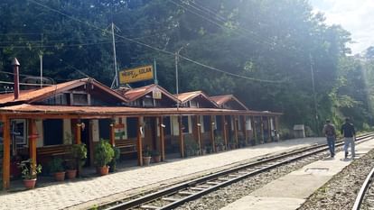 Solan News: Man Falls From Running Train on Kalka Shimla Railway Track