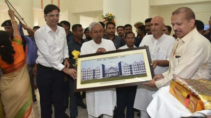 Bihar News: CM नीतीश ने नालंदा खुला विश्वविद्यालय का किया शुभारंभ; कहा- बाहर के लोग भी यहां एडमिशन लेंगे Nitish inaugurated new building of Nalanda Open University; Says people from outside will also take admission
