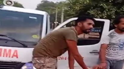 Retired teacher dies due to ambulance crashed him in Pilibhit