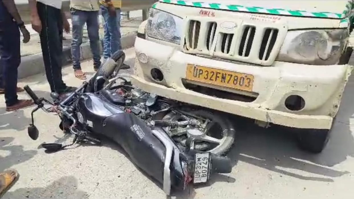Father and son died in an accident in Gosaiganj in Lucknow.