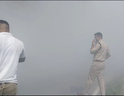 Uttarakhand News fire broke out in school bus returning with children in Chamoli