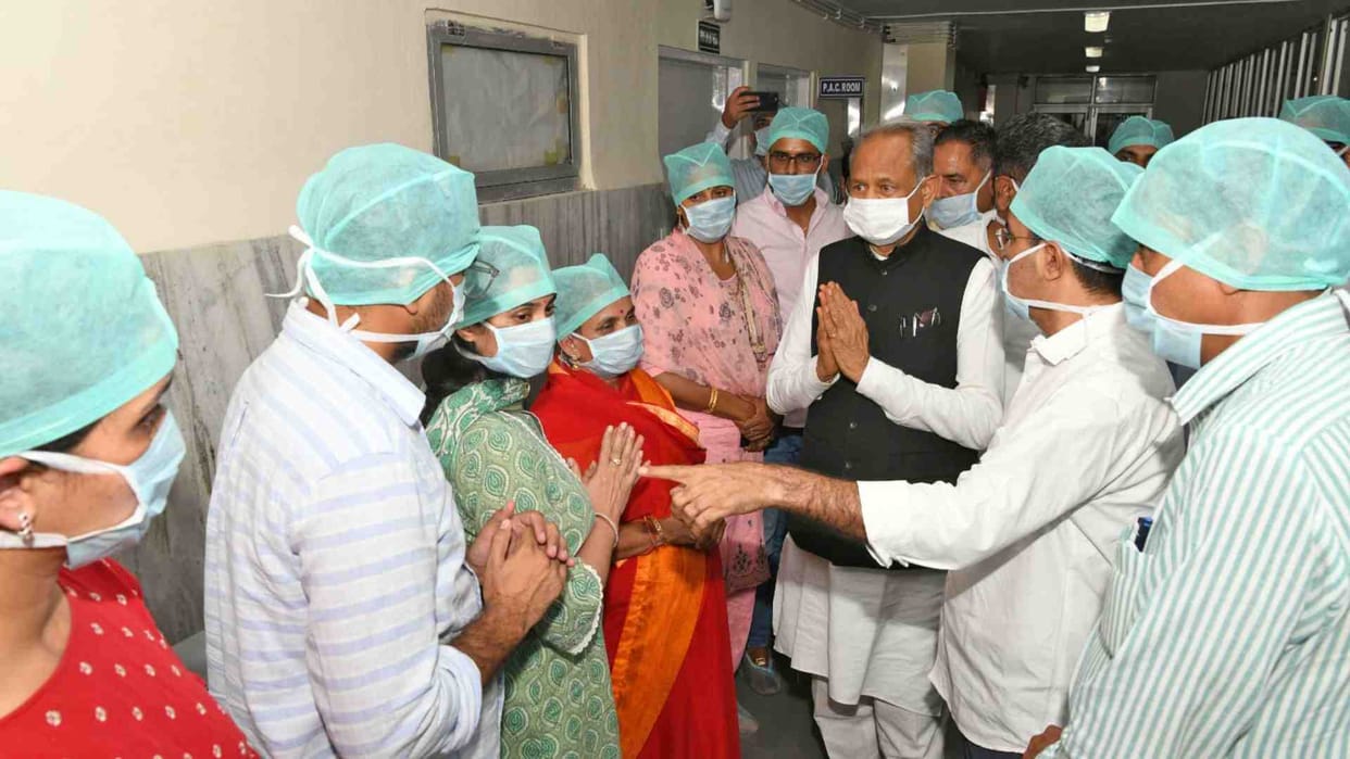CM Gehlot reached SMS Hospital late at night to know the condition of Rameshwar Dudi
