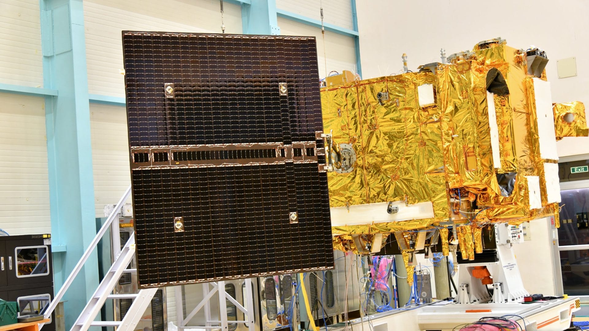 aditya l1 reached it destination isro inserted it in solar halo orbit aditya l1 know all details in hindi