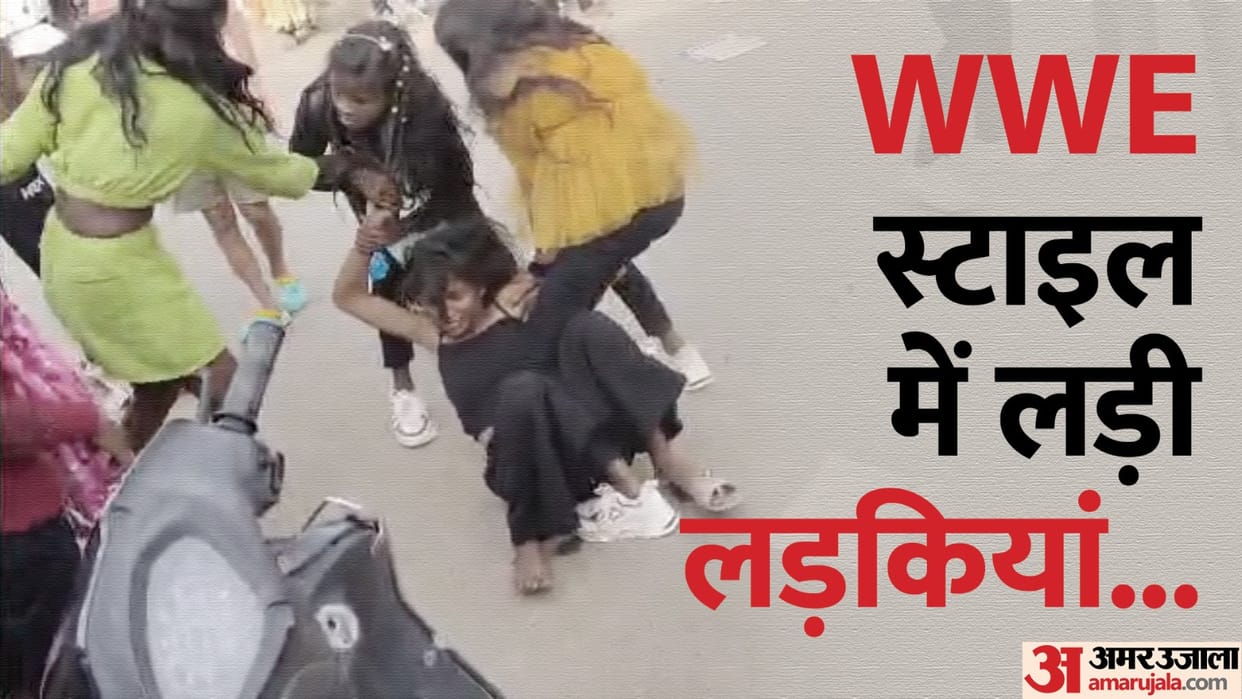 A brawl broke out between a group of girls in the middle of the street in Korea