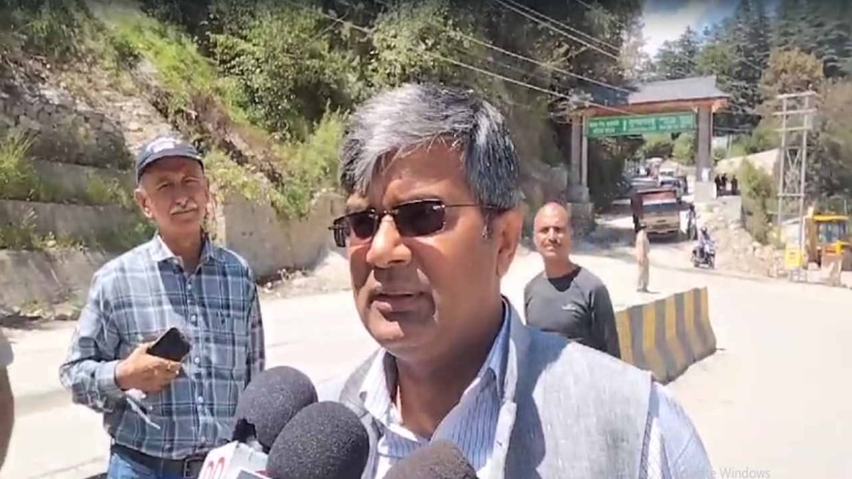 NHAI chairman Santosh Kumar Yadav said By October 15, Manali-Mandi Fourlane will be motorable in any case