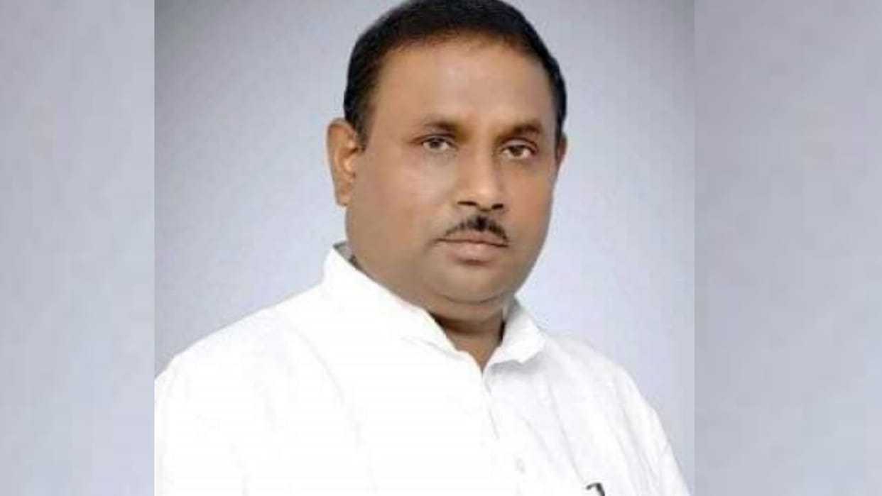 Former MLA of Samajwadi party passed away.