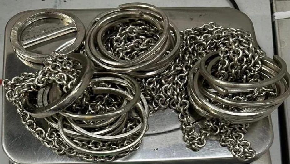 Three Kuwaiti nationals arrested with four kg gold at Delhi airport