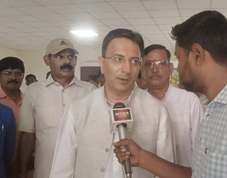 Minister Jitin Prasad in Varanasi: Many attacks on the opposition, said- 'Alliance had happened earlier