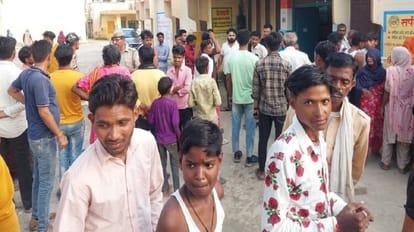 Two bikes collided near Kadarabad in Badaun Sahaswan s mother and son died