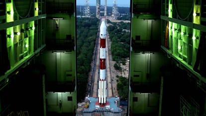Isro share solar mission aditya l1 latest images carried by launch vehicle pslv c57 date time