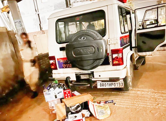Bihar News: Patna Police accused of stealing goods from the mall, City SP said - the allegation is wrong