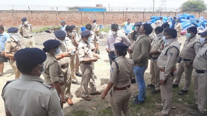 Morena News: many laborers died due to leakage of poisonous gas in the factory, officials reached the spot