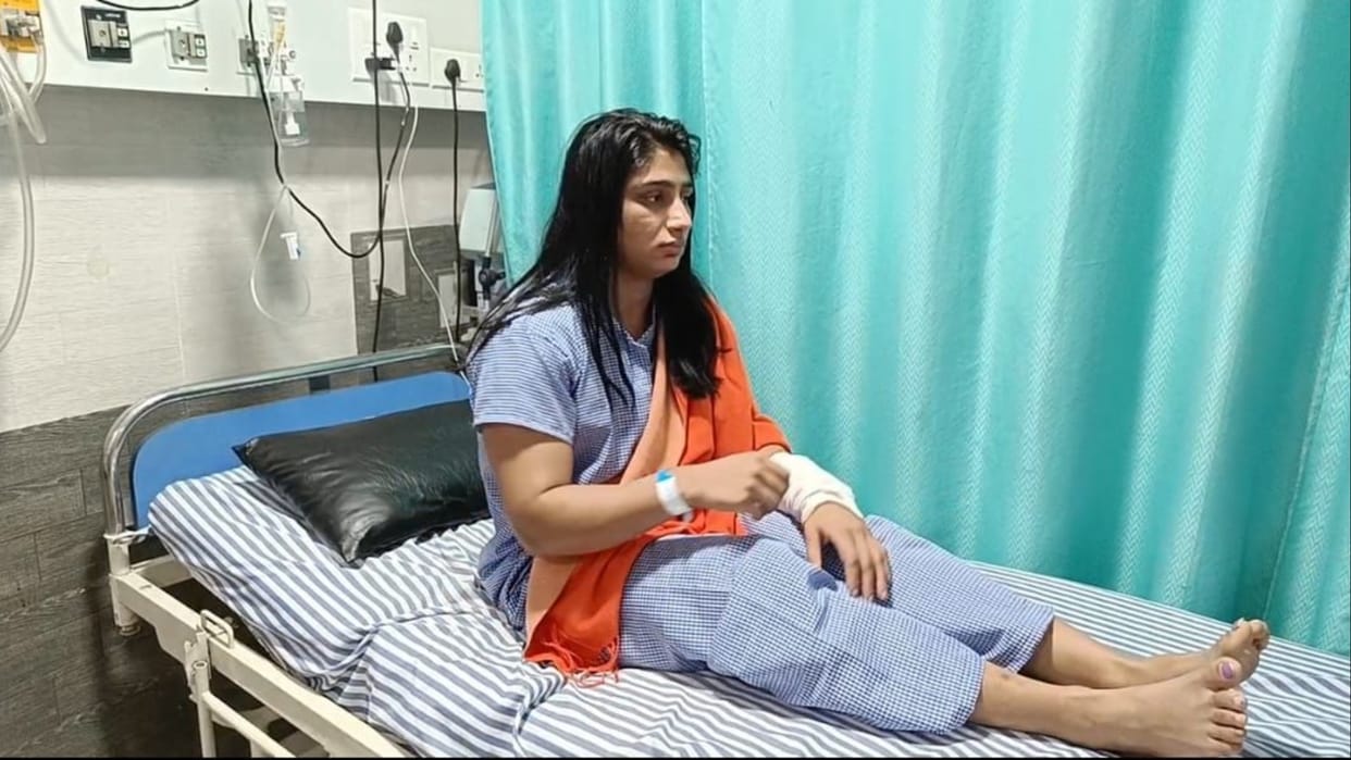 Wrestler Raunak cuts his vein: Said- I have full faith in the law