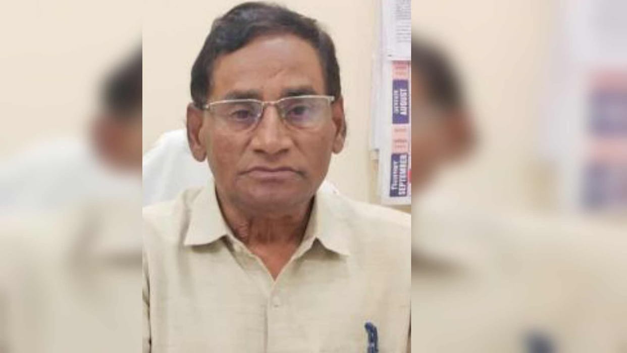 Atul Maheshwari could study only on basis of scholarship