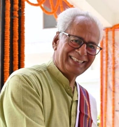 Critic Awadhesh Pradhan will be given Freedom Fighter Ramchandra Nandwana Award for 'Search of Sita'