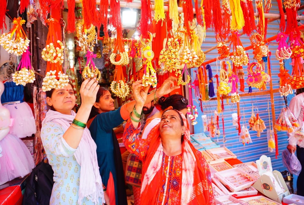 Raksha Bandhan 2023 Sisters Can Celebrate Rakhi whole day on 31 August Uttarakhand News In Hindi