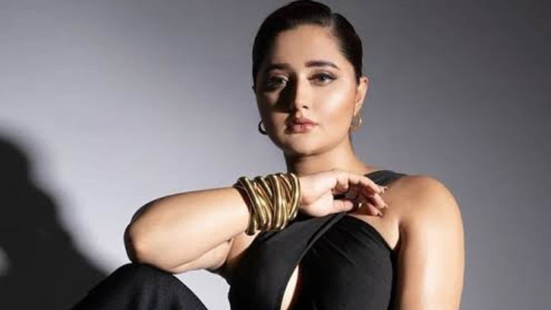 Bigg Boss 17 Update Rashami Desai anger over Ankita Lokhande mother in law statement vicky jain details inside