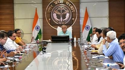 Lucknow News : मुख्य सचिव ने कहा, तीसरी नजर से अपराधियों के पकड़े जाने का करें प्रचार, इससे बढ़ेगा भय Chief Secretary said, publicize the arrest of criminals from third sight, this will increase fear