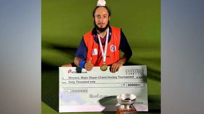 hockey tournament in kashmir: Srinagar defeated Baramulla 2-0 in the final match of hockey competition.