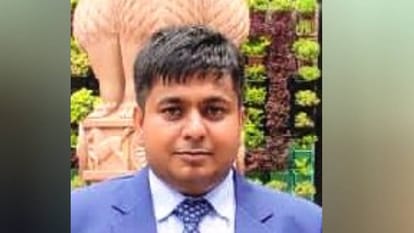 Rashmi Singh of Kasganj has secured third position in state merit in PCSJ