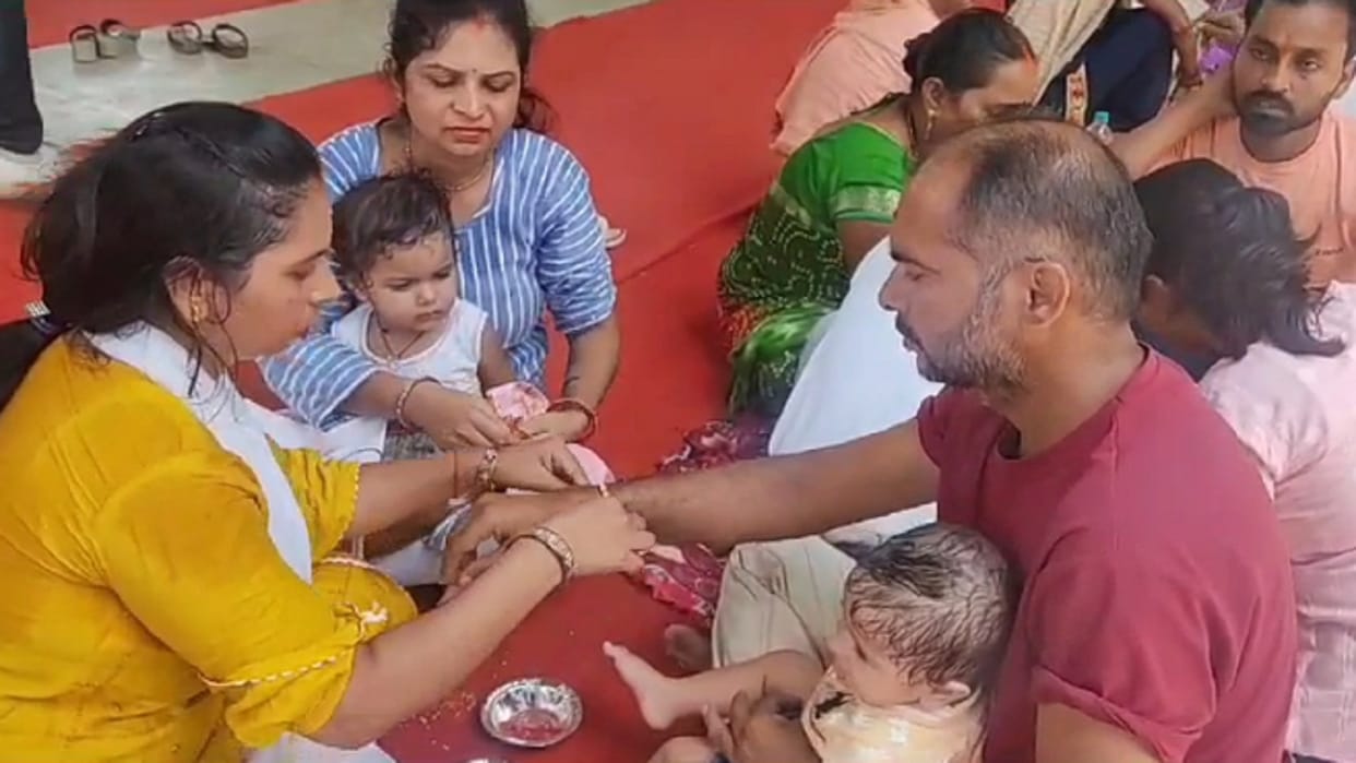 Raksha Bandhan: Sisters tie rakhi on brothers in Naini Central Jail