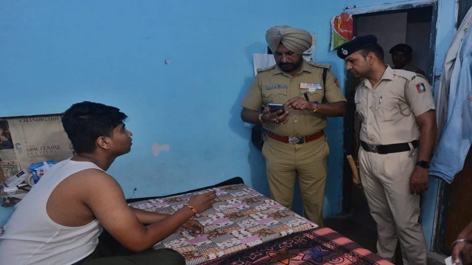 Early morning police raid in Punjab University