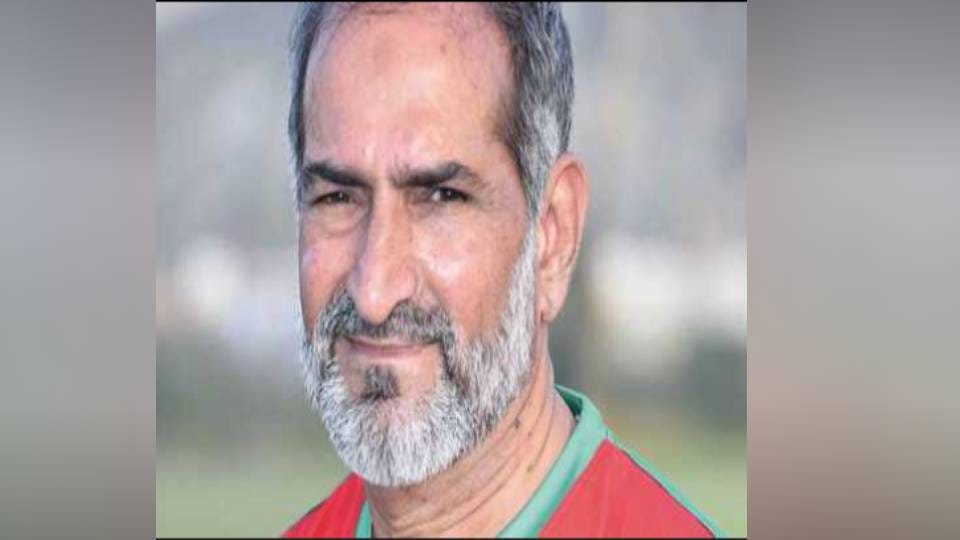 Former Indian Test cricketer Ghulam Parkar mobile was lost in Taj he is still waiting to find it