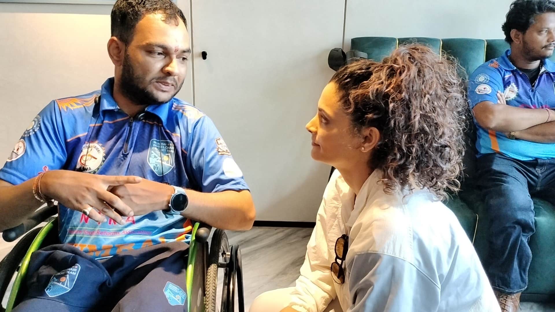Actress Saiyami kher watched Ghoomer with Paraplegic Cricketers on Special Screening