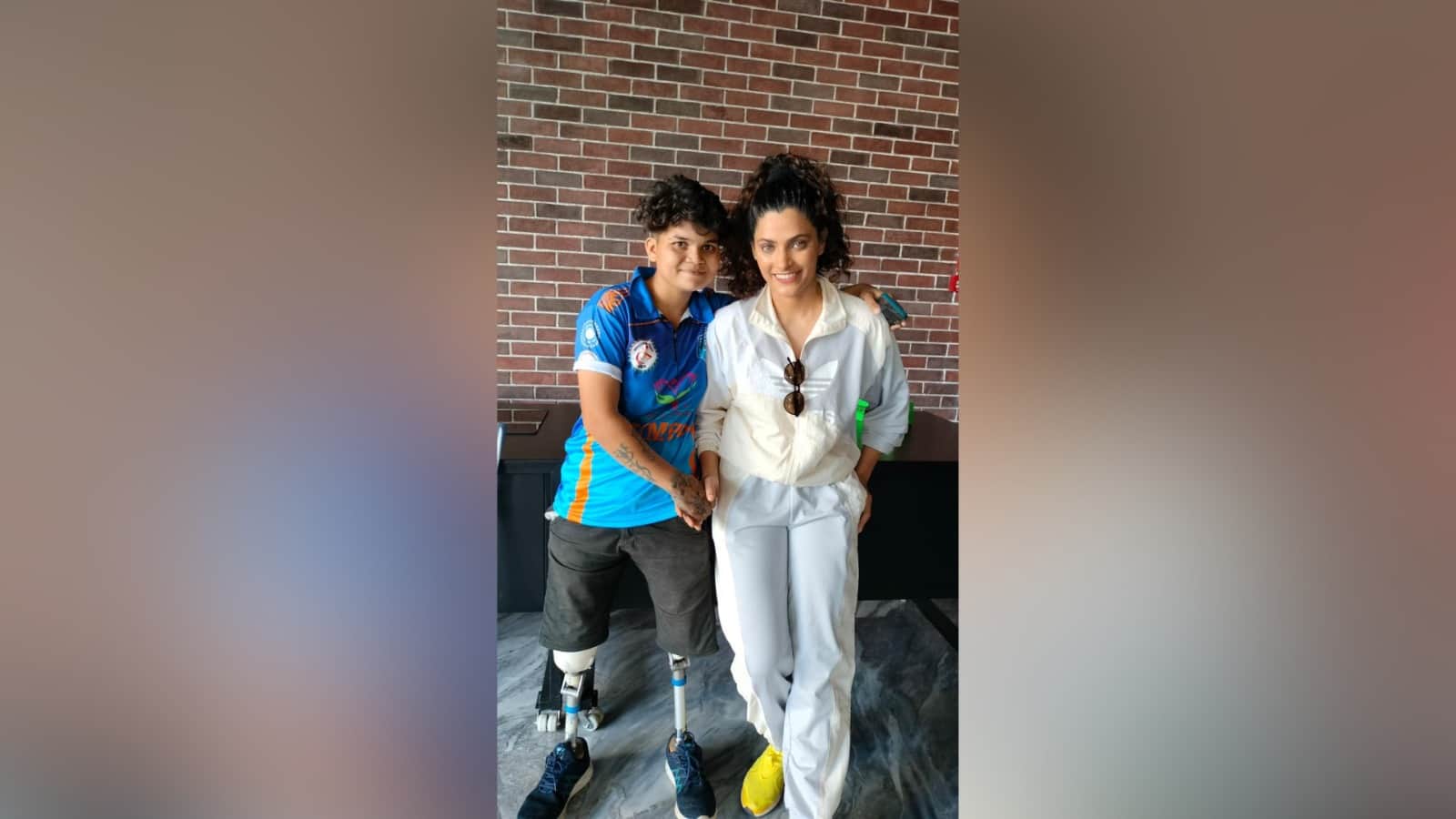 Actress Saiyami kher watched Ghoomer with Paraplegic Cricketers on Special Screening