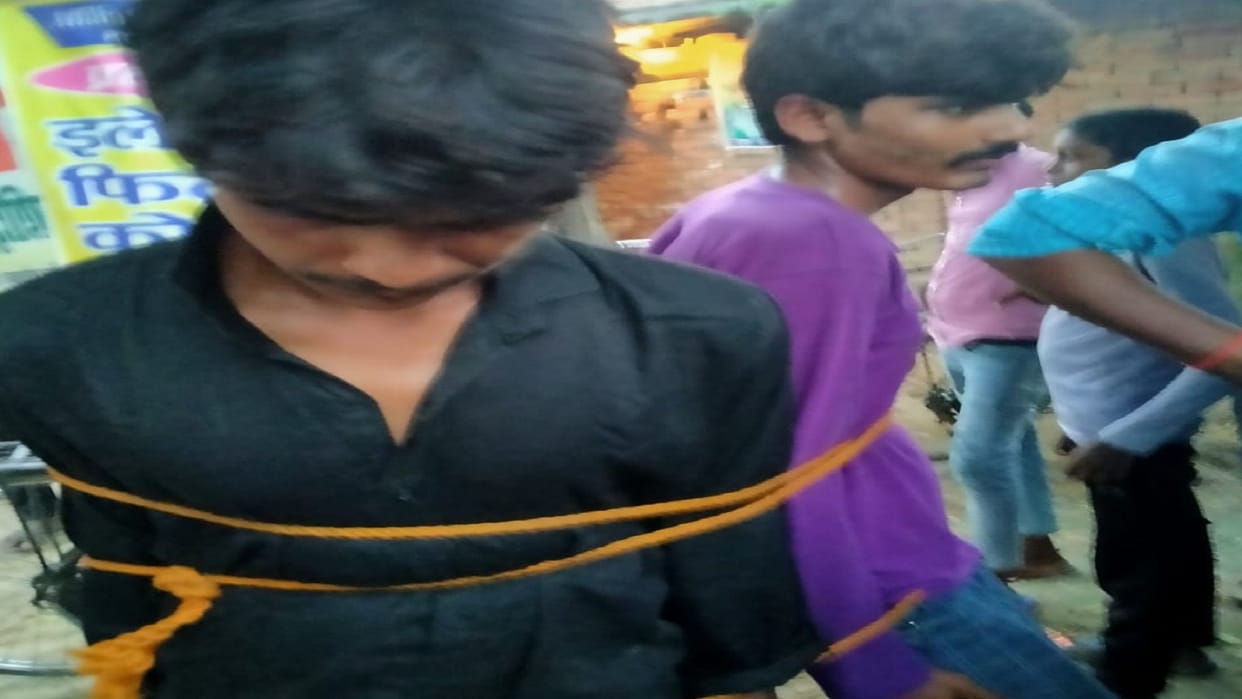 Thieves caught stealing a sack of pulses were tied to a tree and beaten