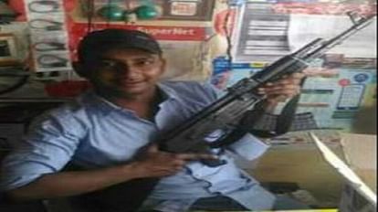 Photo with AK-47 clicked five years ago went viral by mistake