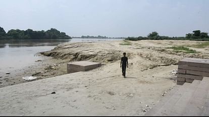 Plan of three kilometer long Rapti river front lost in files