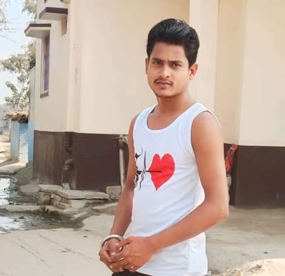 Bihar News: Buried in grave after death in Bettiah exhumed the body.bihar police