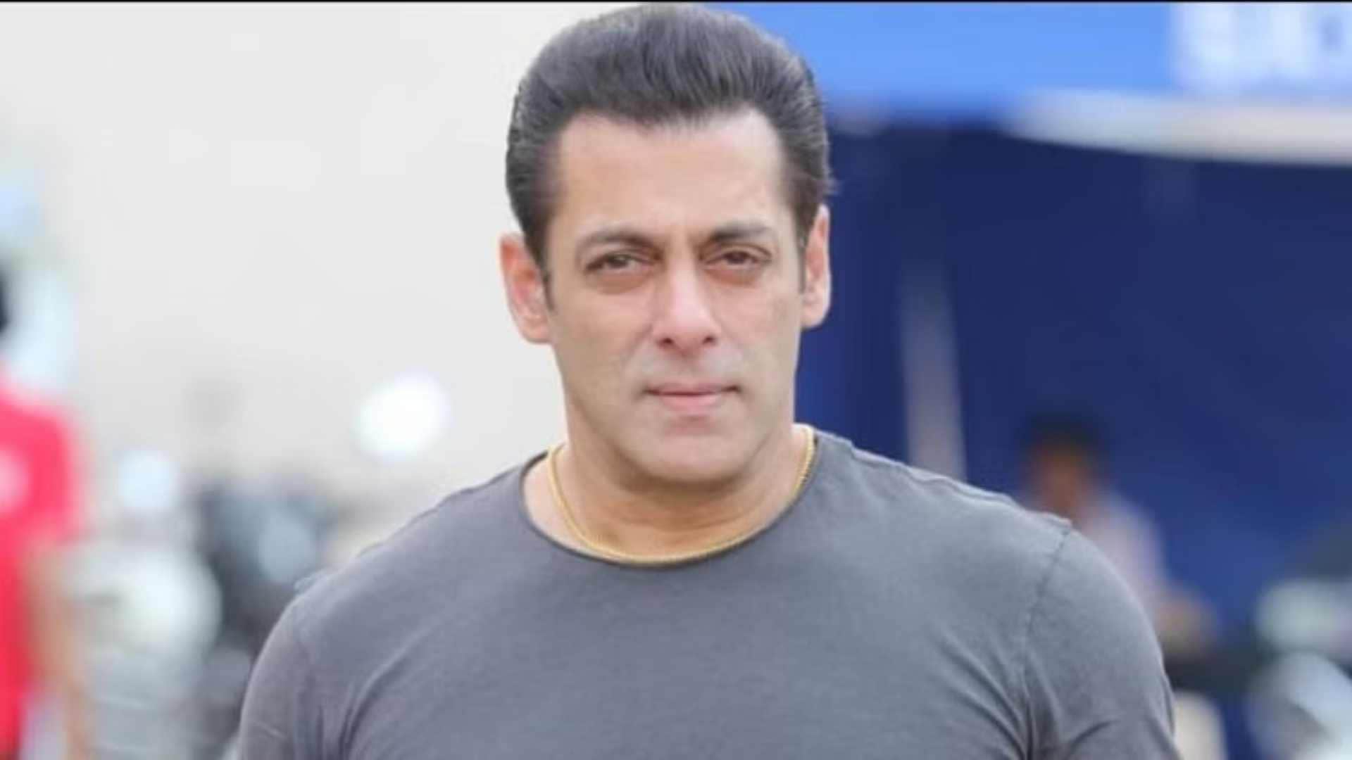 Celebs Received death Threats from SRK Salman Aamir Khan to Akshay Kumar Tanushree Dutta