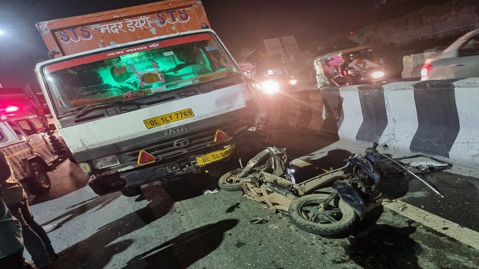 couple killed in road accident on NH 09 milk canter hit scooty from behind