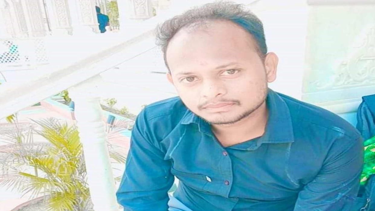 B Tech student committed suicide by hanging