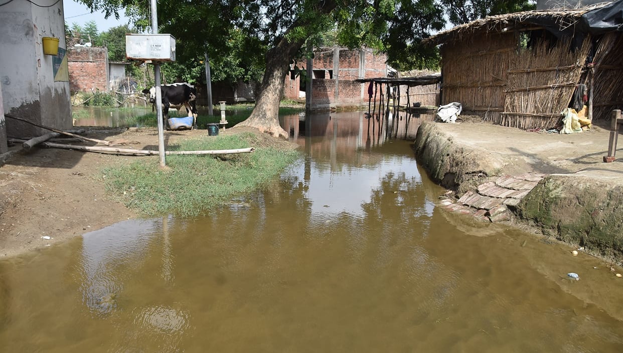 Mud in villages due to decrease in water, villagers will go home after drying, situation will be normal till S