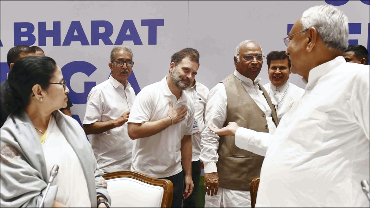 India alliance divided on caste census TMC and Shiv Sena opposed the proposal
