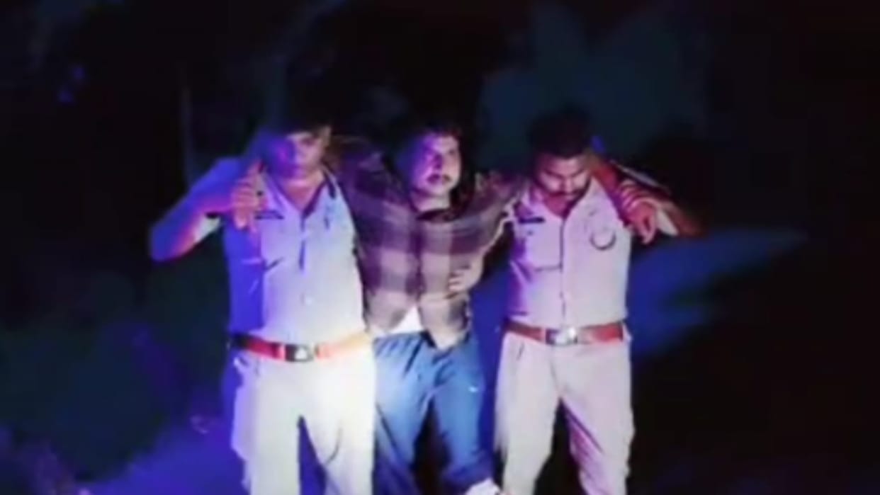 UP Crime: One Gokash has injured and arrested police encounter in Saharanpur